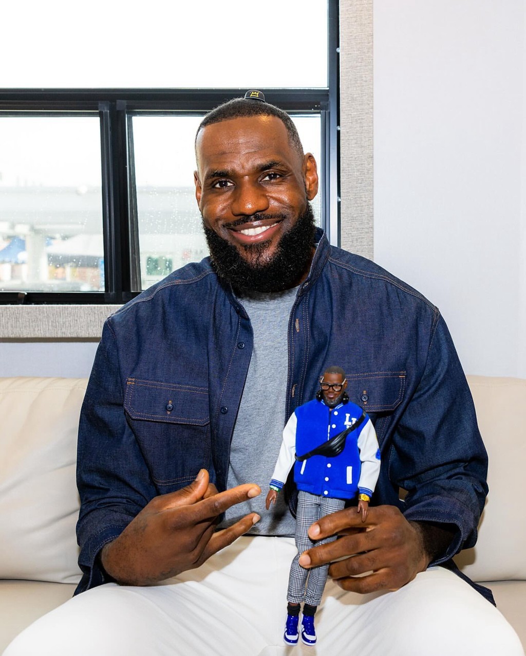 詹姆斯疑似不满特雷杨认为模仿其决定属侵犯创意的简单介绍