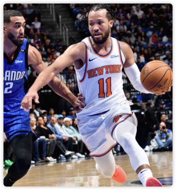 NBA常规赛尼克斯主场133-120轻取灰熊布伦森32+10唐斯21+13的简单介绍