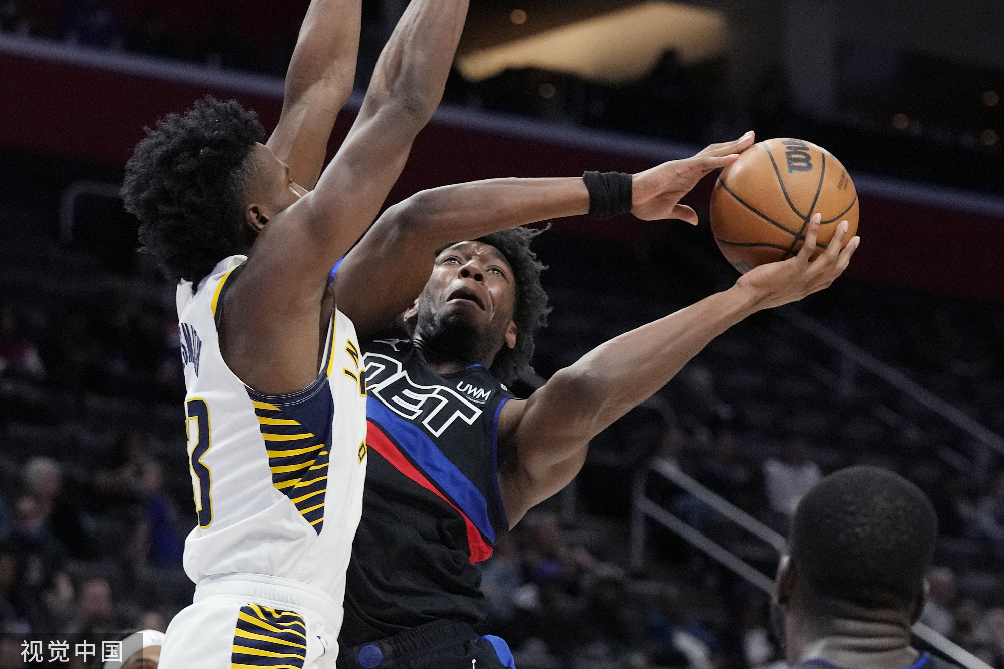 NBA常规赛步行者主场111-129不敌步行者惨遭7连败巴雷特22分西亚卡姆空砍30分的简单介绍 NBA常规赛步行者主场111-129不敌步行者惨遭7连败巴雷特22分西亚卡姆空砍30分的简单介绍