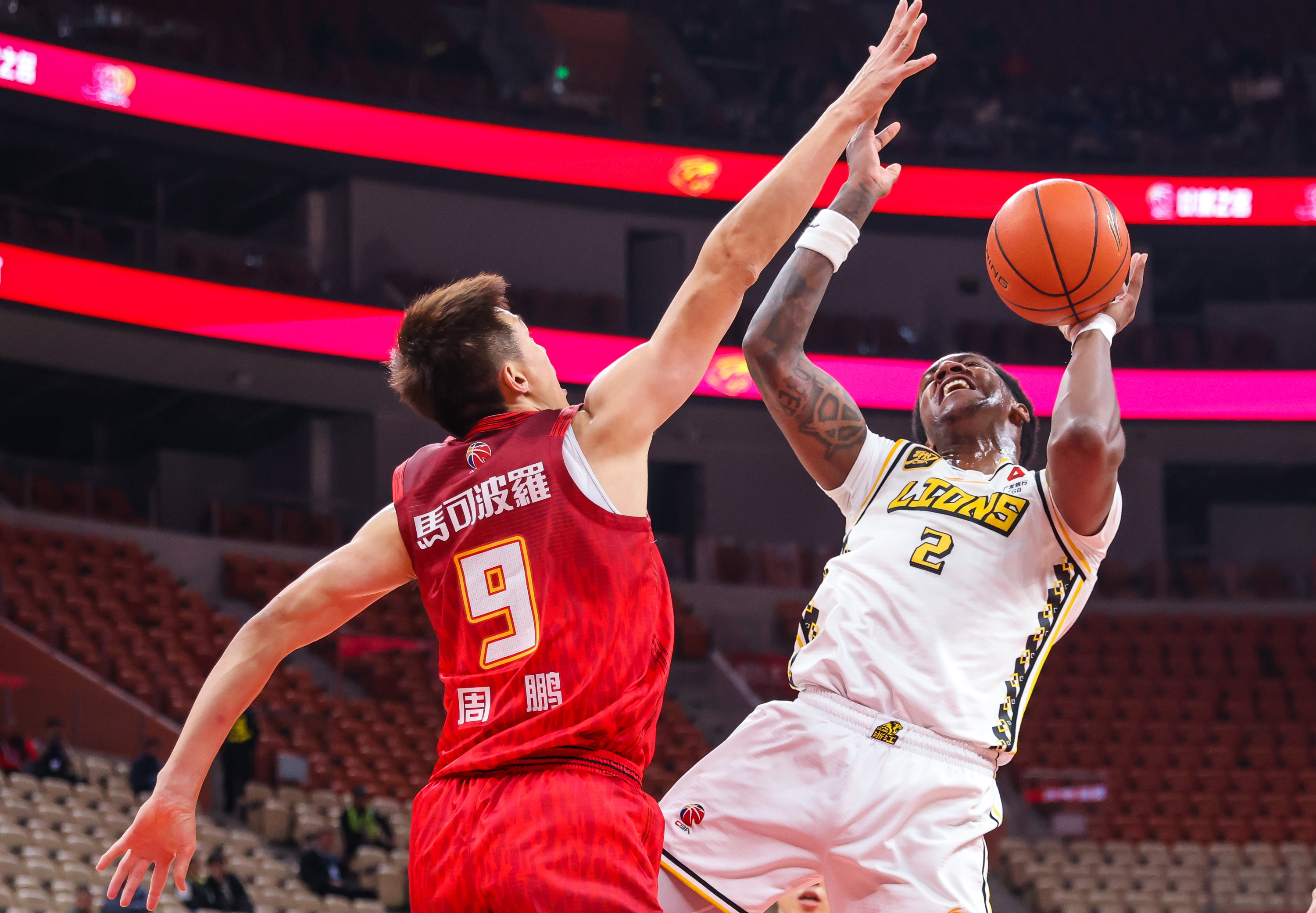 关于巅峰对决！CBA强强碰撞全程直播精彩不容错过的信息