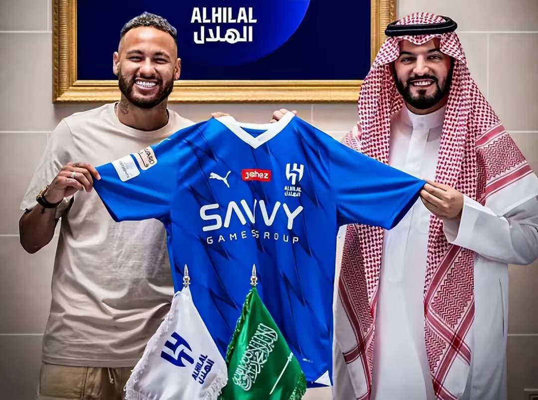 关于曝内马尔接受桑托斯的续约提议原合同今夏到期的信息