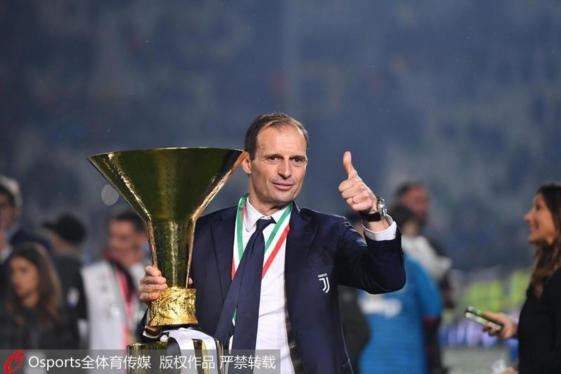 包含欧超杯被认定为高风险事件意大利警方严阵以待的词条