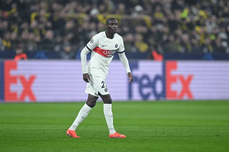 包含尤文仍在努力引进穆阿尼穆阿尼渴望重返尤文的词条