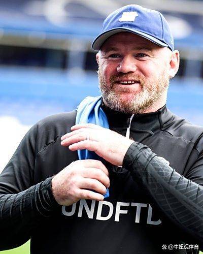 鲁尼抨击萨拉赫质疑其比赛中防守态度 鲁尼抨击萨拉赫质疑其比赛中防守态度