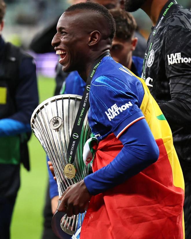 关于欧协联贝蒂斯1-4切尔西蓝军逆转夺冠的信息