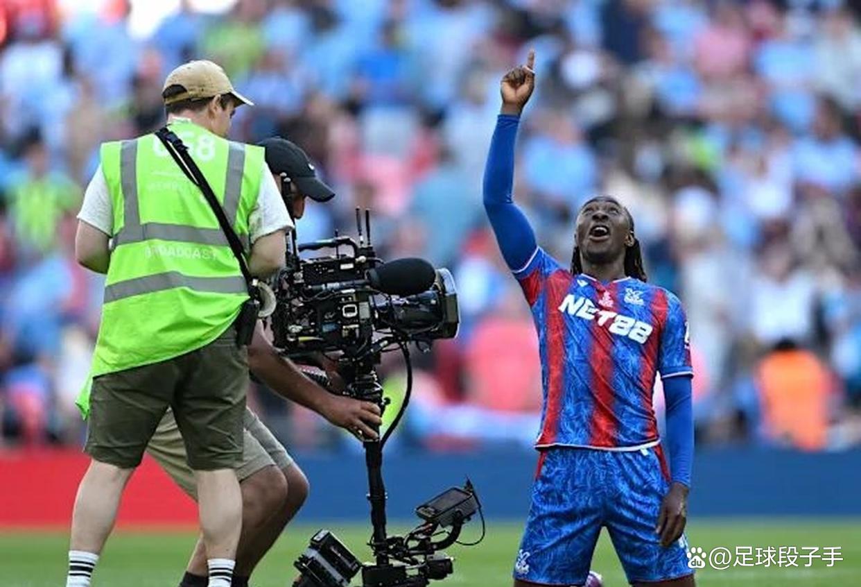 热刺预计求购埃泽球员本赛季在水晶宫有优秀表现的简单介绍 热刺预计求购埃泽球员本赛季在水晶宫有优秀表现的简单介绍