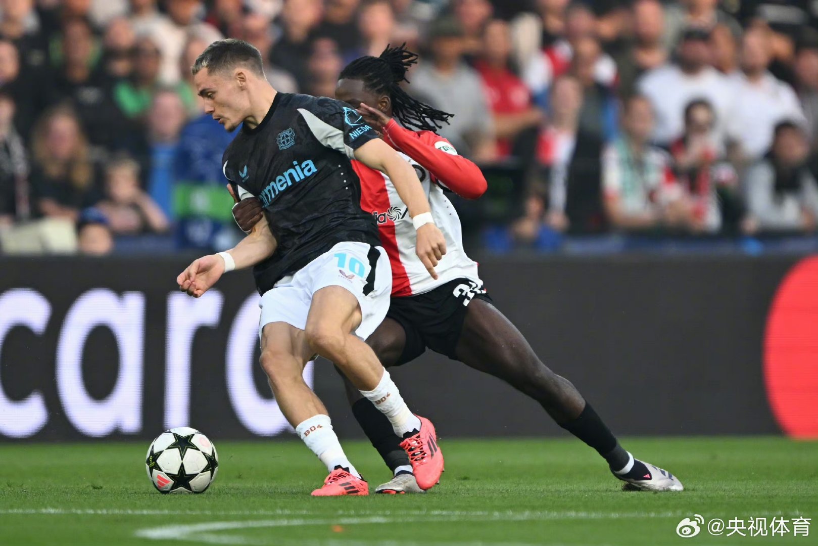 关于维尔茨被评为德国足球先生奥利塞和沃尔特梅德进入前三名的信息