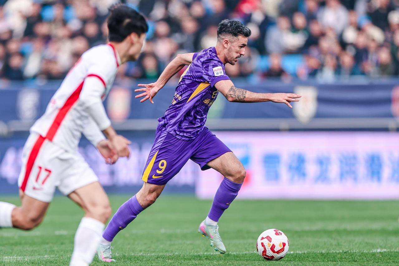 长春亚泰将球送进自家球门阿不都海米提自摆乌龙的简单介绍 长春亚泰将球送进自家球门阿不都海米提自摆乌龙的简单介绍