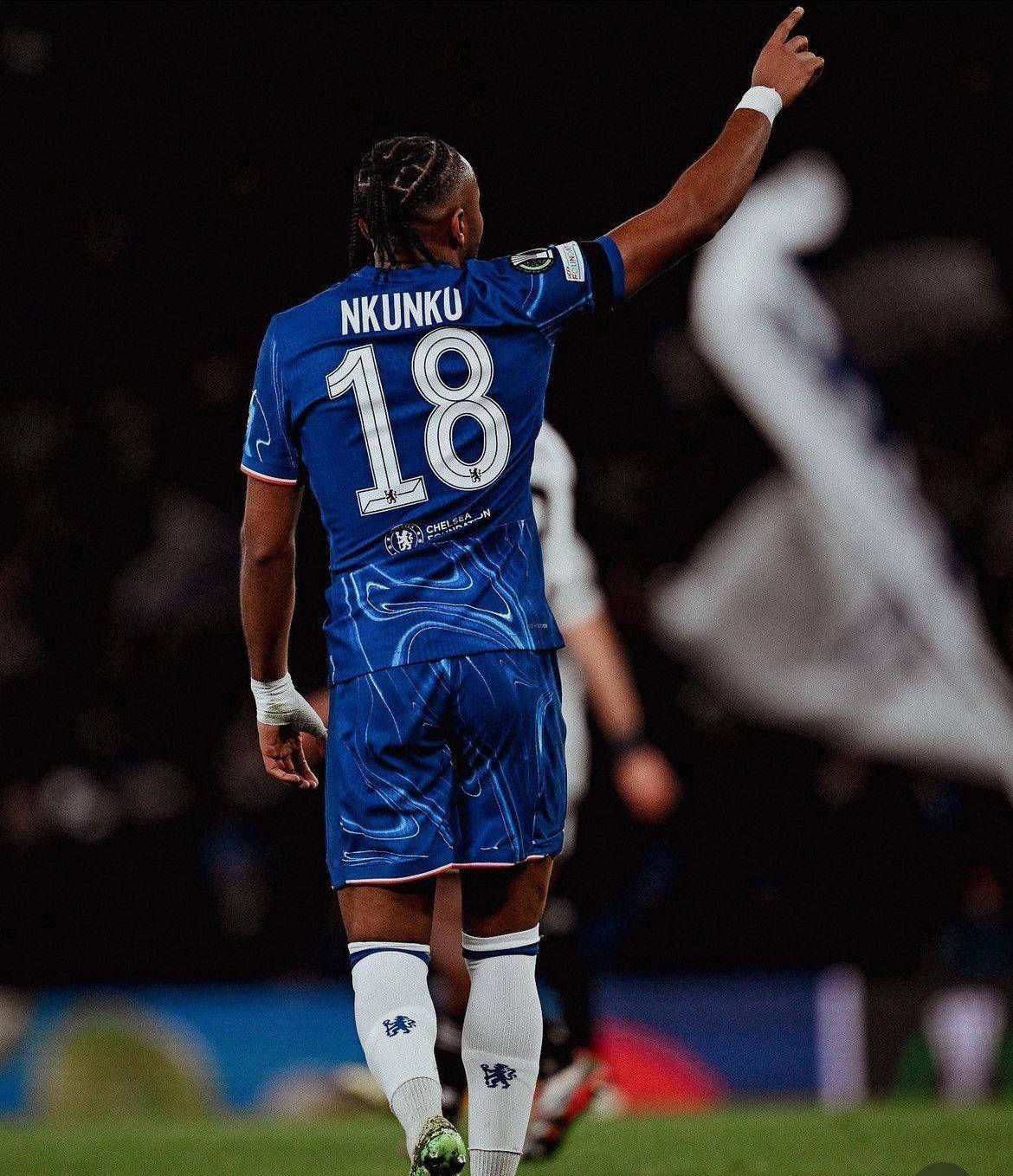 拜仁有意恩昆库切尔西愿意出售球员的简单介绍