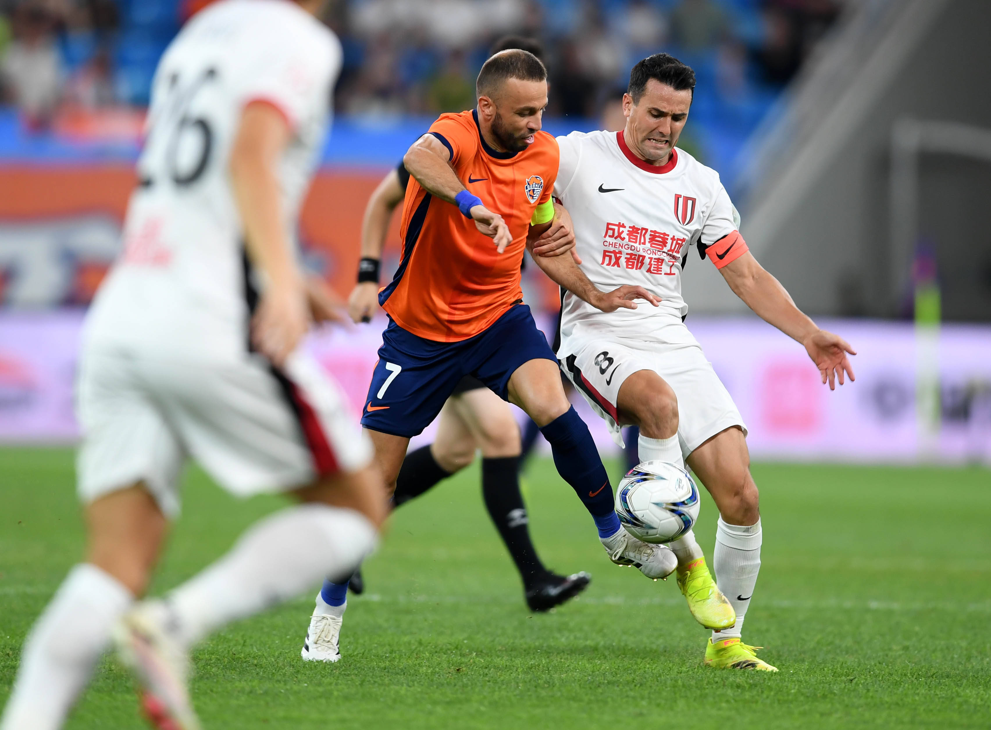 成都蓉城vs河南队直播哪个平台？2025足协杯半决赛最新直播入口的简单介绍