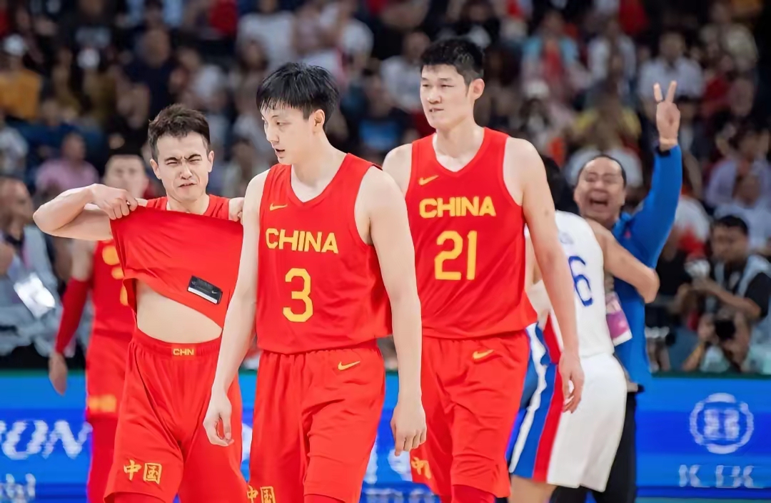 包含中国男篮官宣亚洲杯12人名单胡金秋赵睿领衔徐杰张宁落选的词条 包含中国男篮官宣亚洲杯12人名单胡金秋赵睿领衔徐杰张宁落选的词条