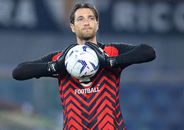 尤文图斯争夺迈尼昂但面临竞争压力