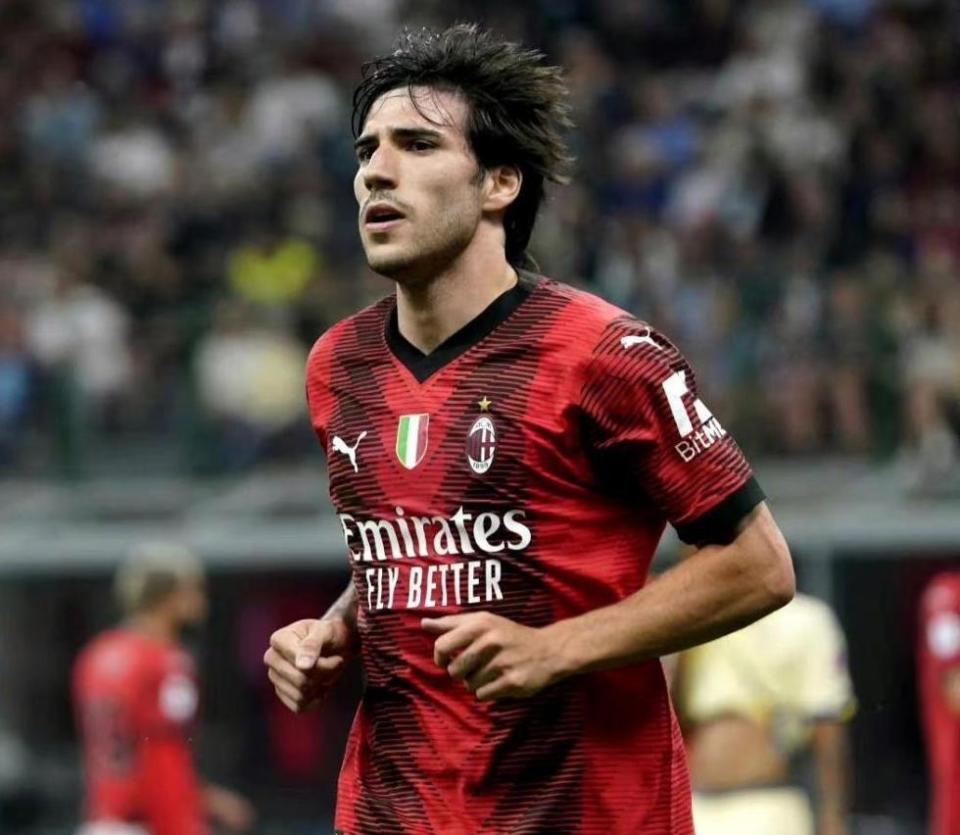 关于纽卡计划7500万欧签埃基蒂克转会费将刷新球队引援记录的信息