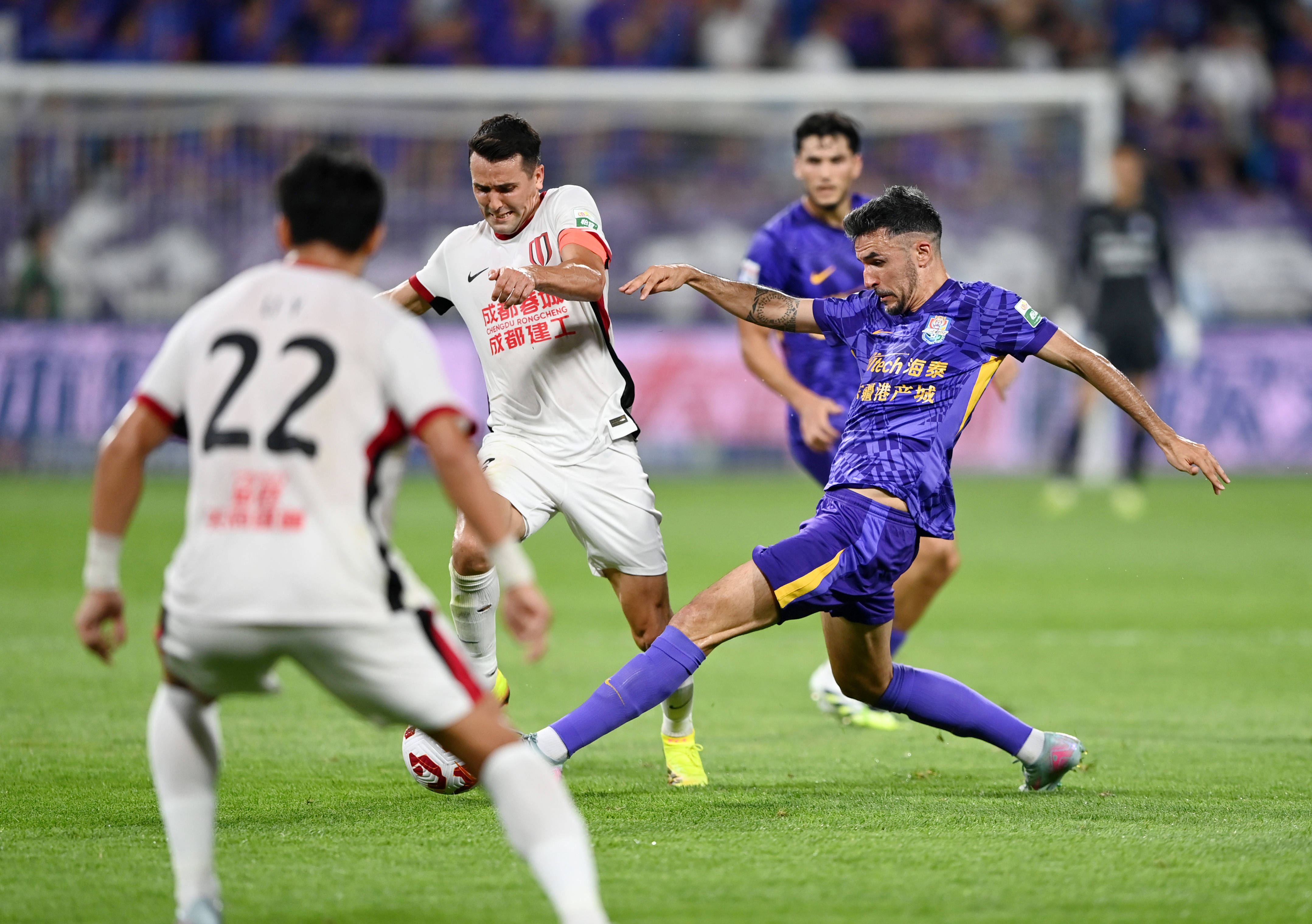 关于中超上海海港vs天津津门虎预测分析榜首迎战中游黑马的信息