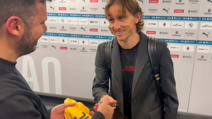 关于莫德里奇将在世俱杯后接受米兰体检双方在合同上已经达成一致的信息