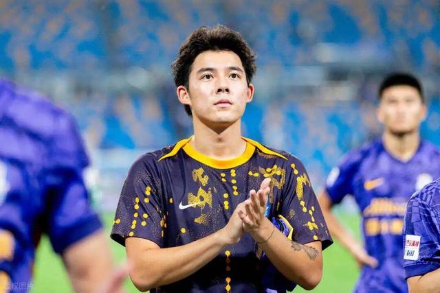 包含德转：李嗣镕加盟天津津门虎前国脚李明之子的词条