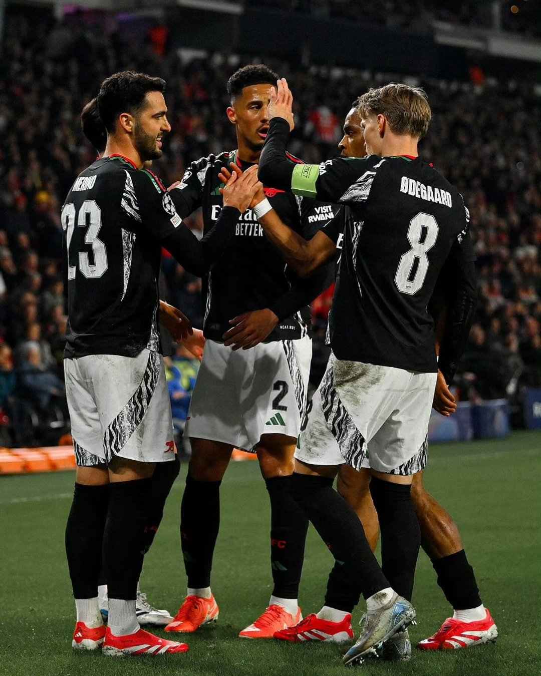 伦敦球队夺得三座冠军奖杯阿森纳三连亚略显尴尬的简单介绍