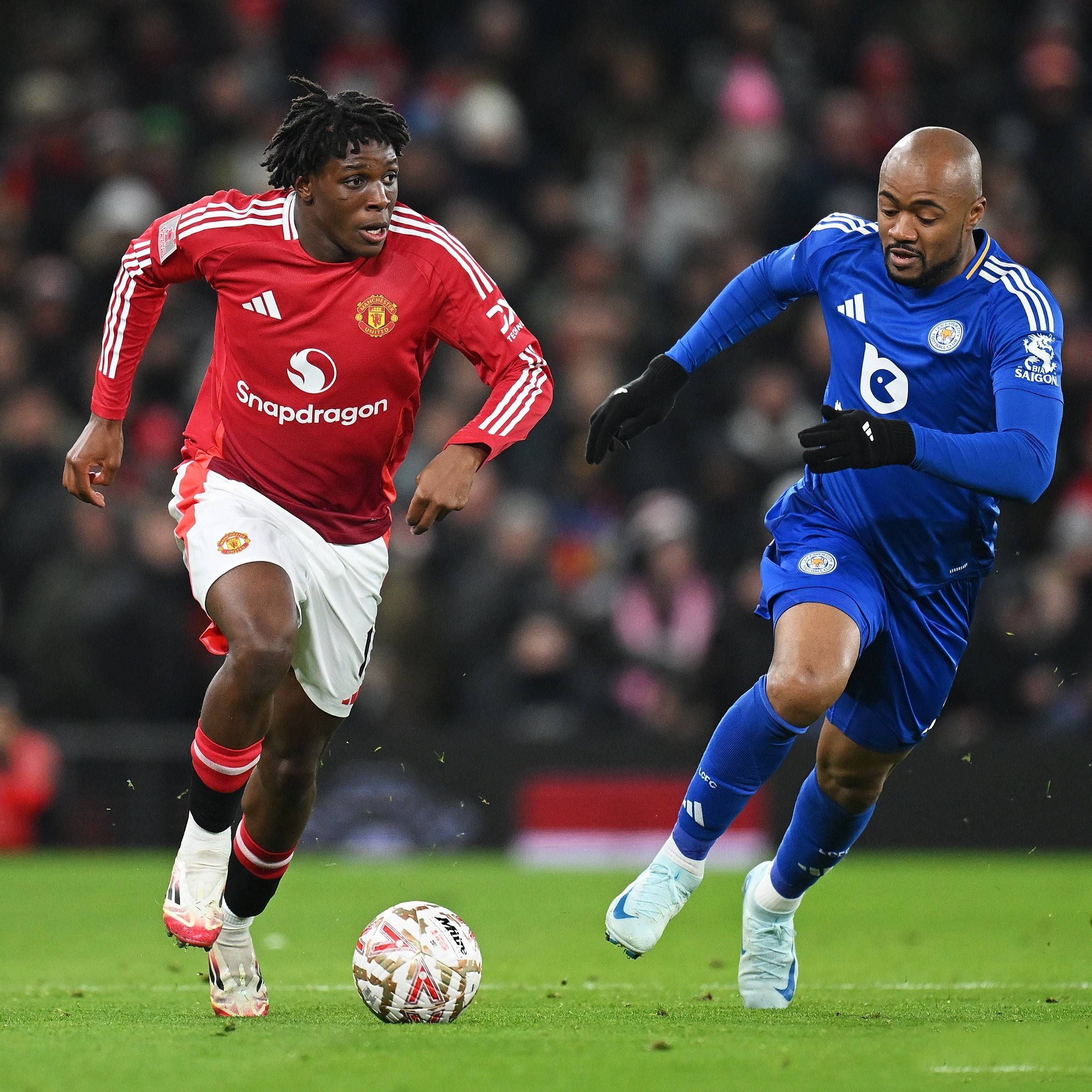 关于阿森纳引进哲凯赖什交易陷僵局双方依旧没有在转会费达成一致的信息