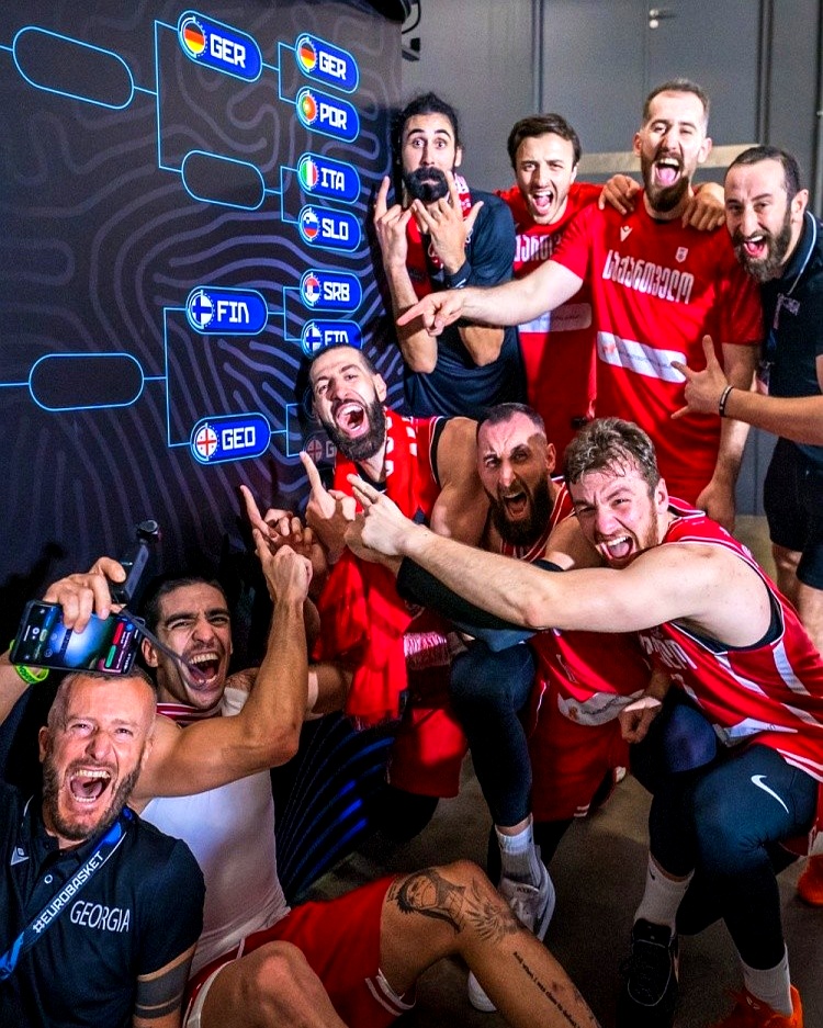 包含法国男篮不敌格鲁吉亚遭到淘汰上届冠亚军全部出局的词条