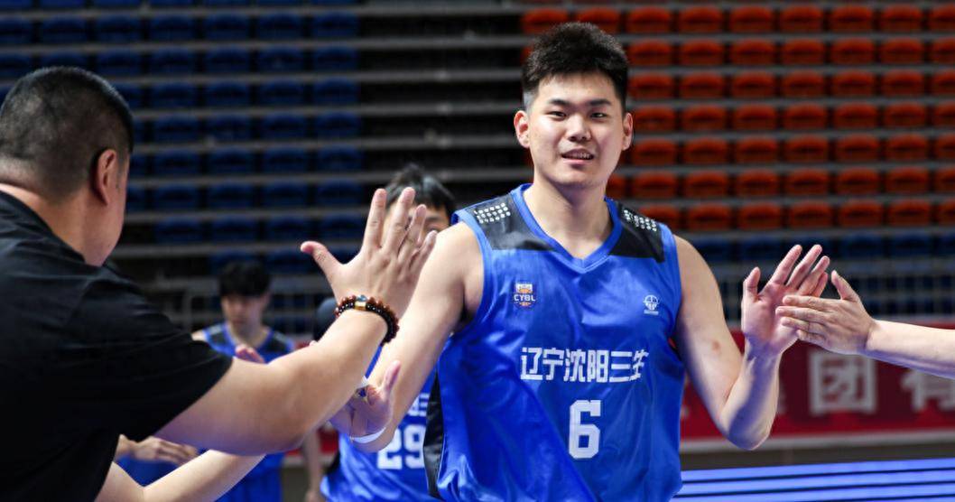 中国篮协开出史上最大罚单4人遭停赛3年17人禁赛8场的简单介绍 中国篮协开出史上最大罚单4人遭停赛3年17人禁赛8场的简单介绍