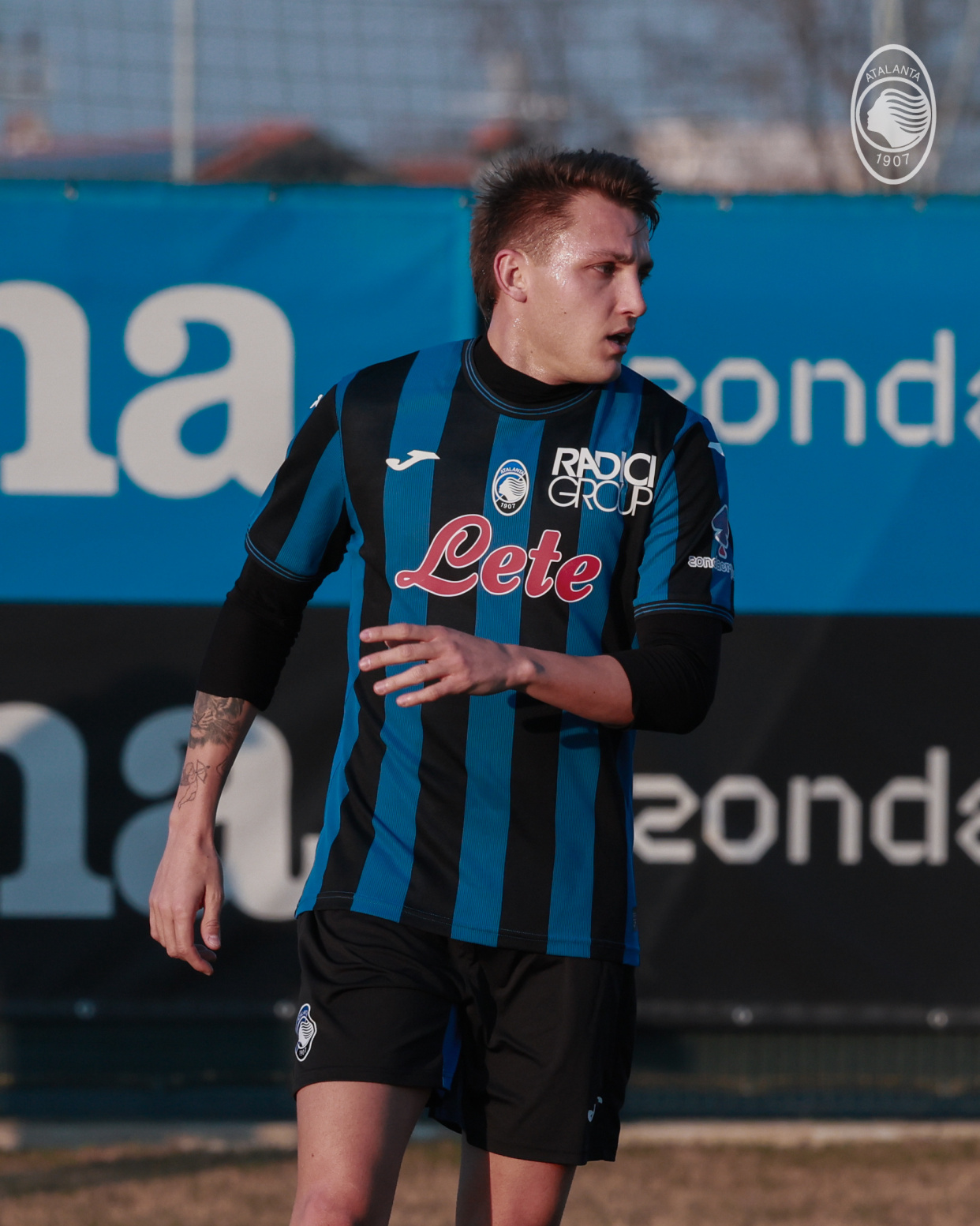 阿莱格里率AC米兰取胜米兰击败莱切的简单介绍