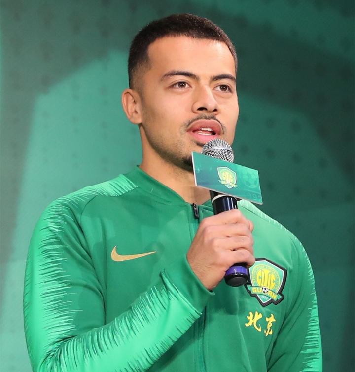 包含李可伤势恢复顺利上海申花3球完胜河南杜康获得首发的词条