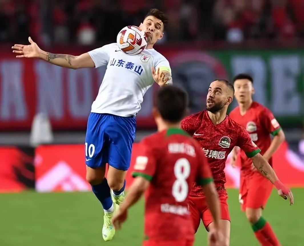 足协杯山东泰山1-3成都蓉城罗慕洛双响周定洋点射建功的简单介绍
