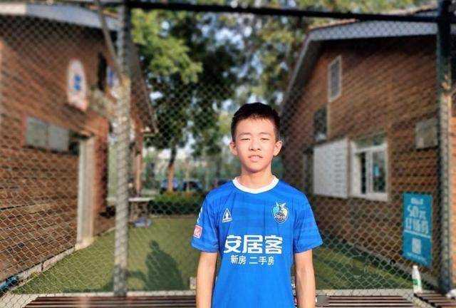 包含董路披露邝兆镭加盟细节球员开启留洋生涯的词条 包含董路披露邝兆镭加盟细节球员开启留洋生涯的词条