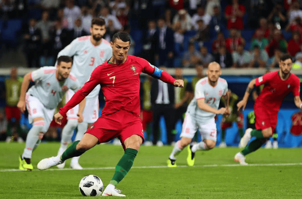 包含世预赛亚美尼亚VS葡萄牙今日预测葡萄牙客场轻松应战的词条