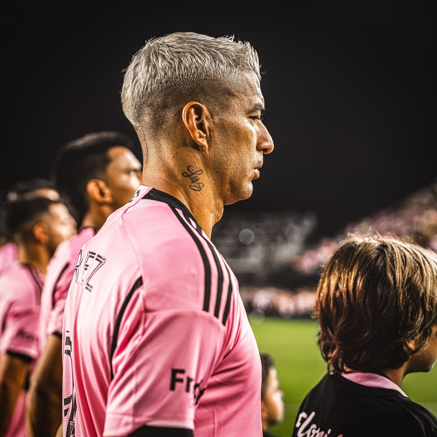 苏亚雷斯对工作人员吐口水将再次被禁赛的简单介绍 苏亚雷斯对工作人员吐口水将再次被禁赛的简单介绍