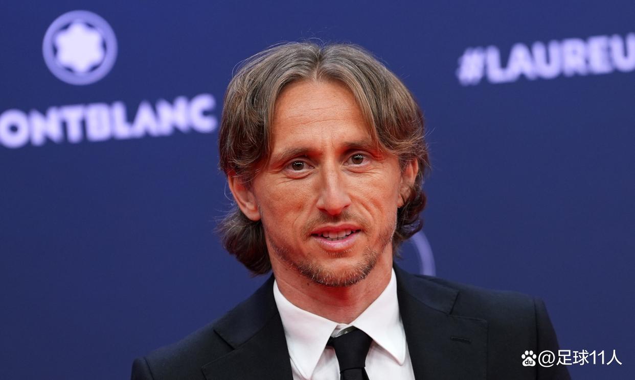 关于曝莫德里奇自由身加盟AC米兰双方签约1年的信息 关于曝莫德里奇自由身加盟AC米兰双方签约1年的信息