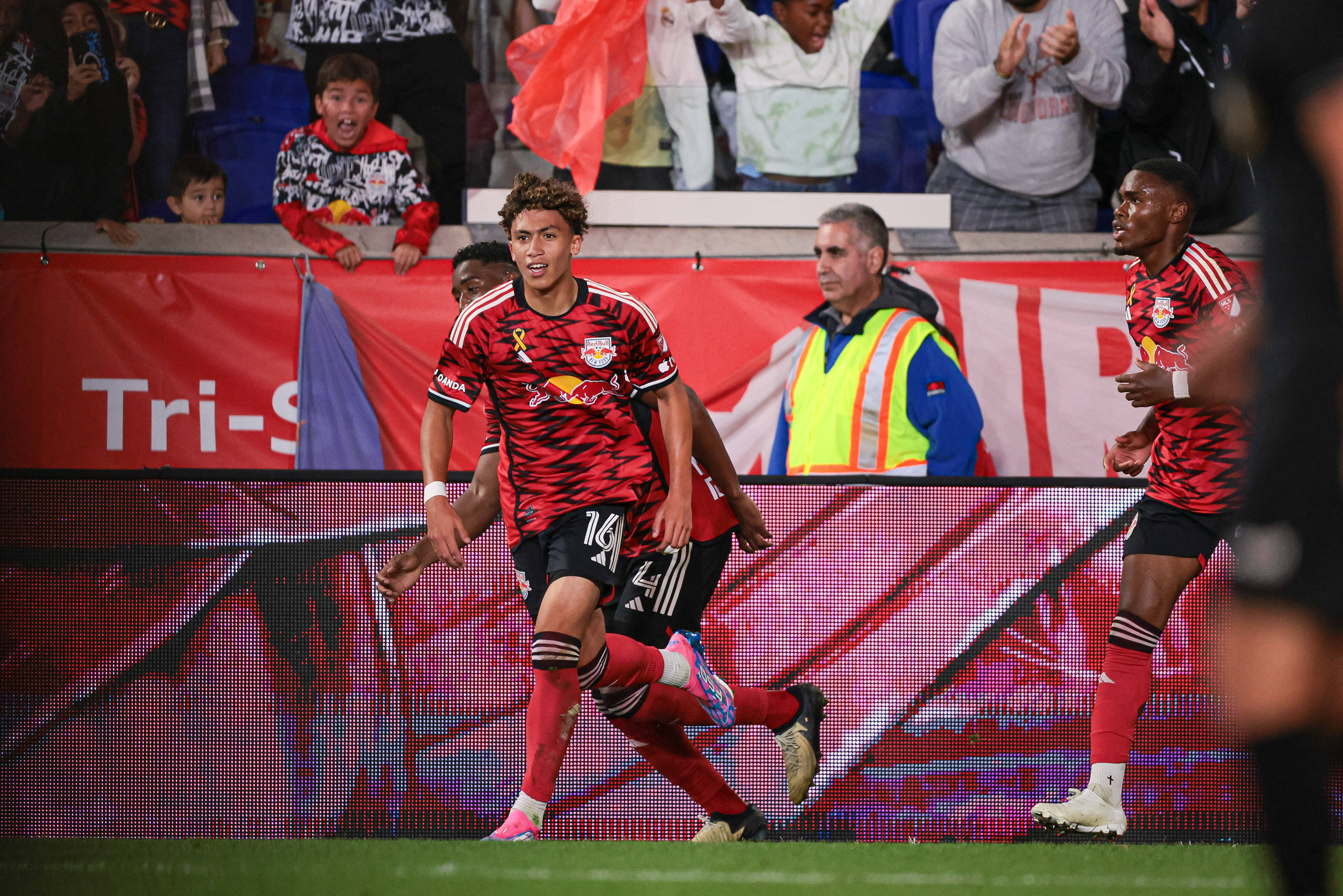 美职联芝加哥火焰VS新英格兰革命比赛预测两队竞争季后赛名额的简单介绍 美职联芝加哥火焰VS新英格兰革命比赛预测两队竞争季后赛名额的简单介绍