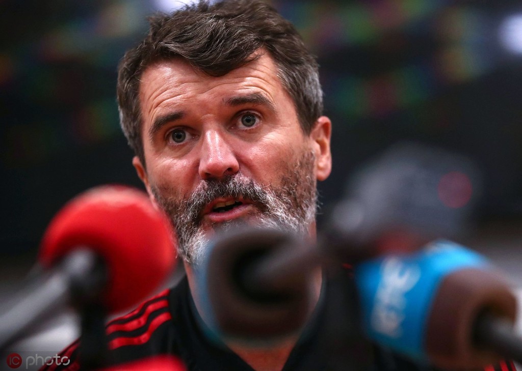 基恩晒曼联时期合同2000年年薪95万镑的简单介绍