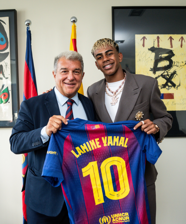 包含18岁前亚马尔已参加128场比赛远超梅西伊涅斯塔总和的词条