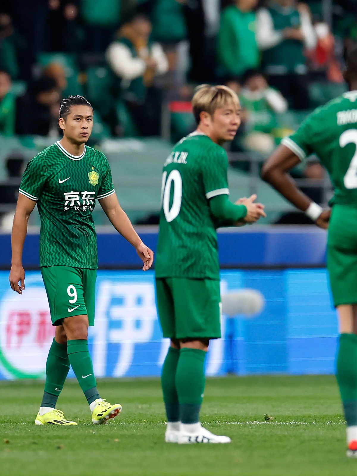 中超北京国安2-1云南玉昆法比奥破门张稀哲点射建功的简单介绍