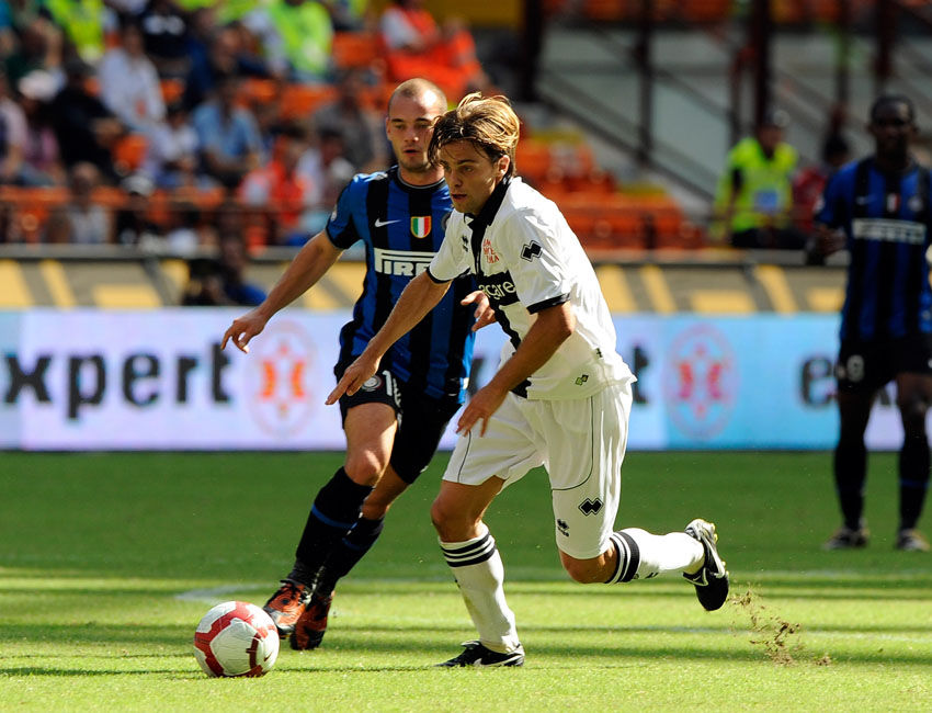 曝帕尔马有意利贝拉里后者在米兰出场寥寥的简单介绍 曝帕尔马有意利贝拉里后者在米兰出场寥寥的简单介绍