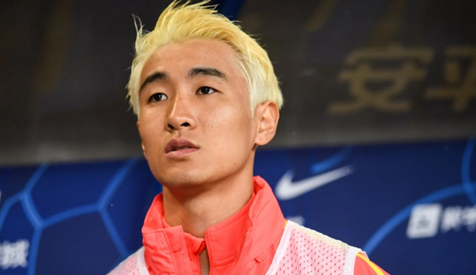 关于中超联赛天津赛区被通报批评因球迷侮辱韦世豪的信息