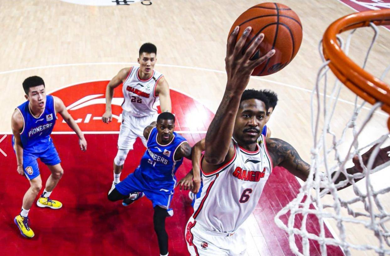 关于余嘉豪西甲薪资曝光月薪仅2000欧的信息