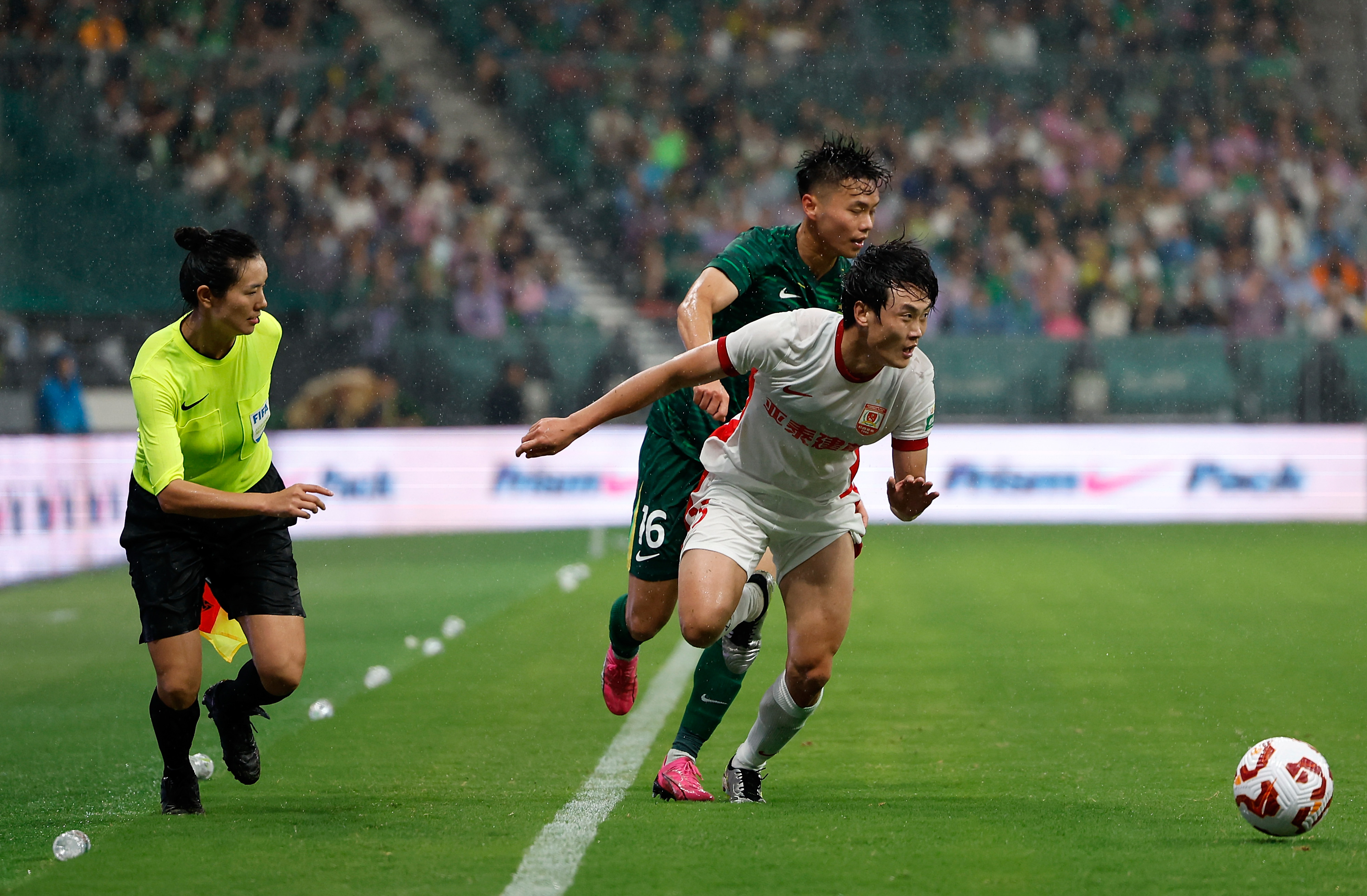 中超北京国安vs长春亚泰预测分析客队目前在积分榜排名垫底的简单介绍