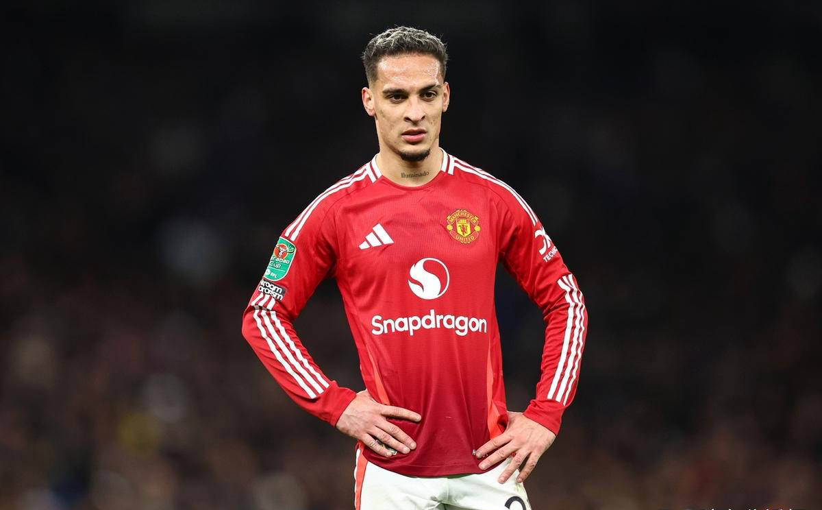 安东尼只想转会皇家贝蒂斯安东尼坚定拒绝曼联的简单介绍