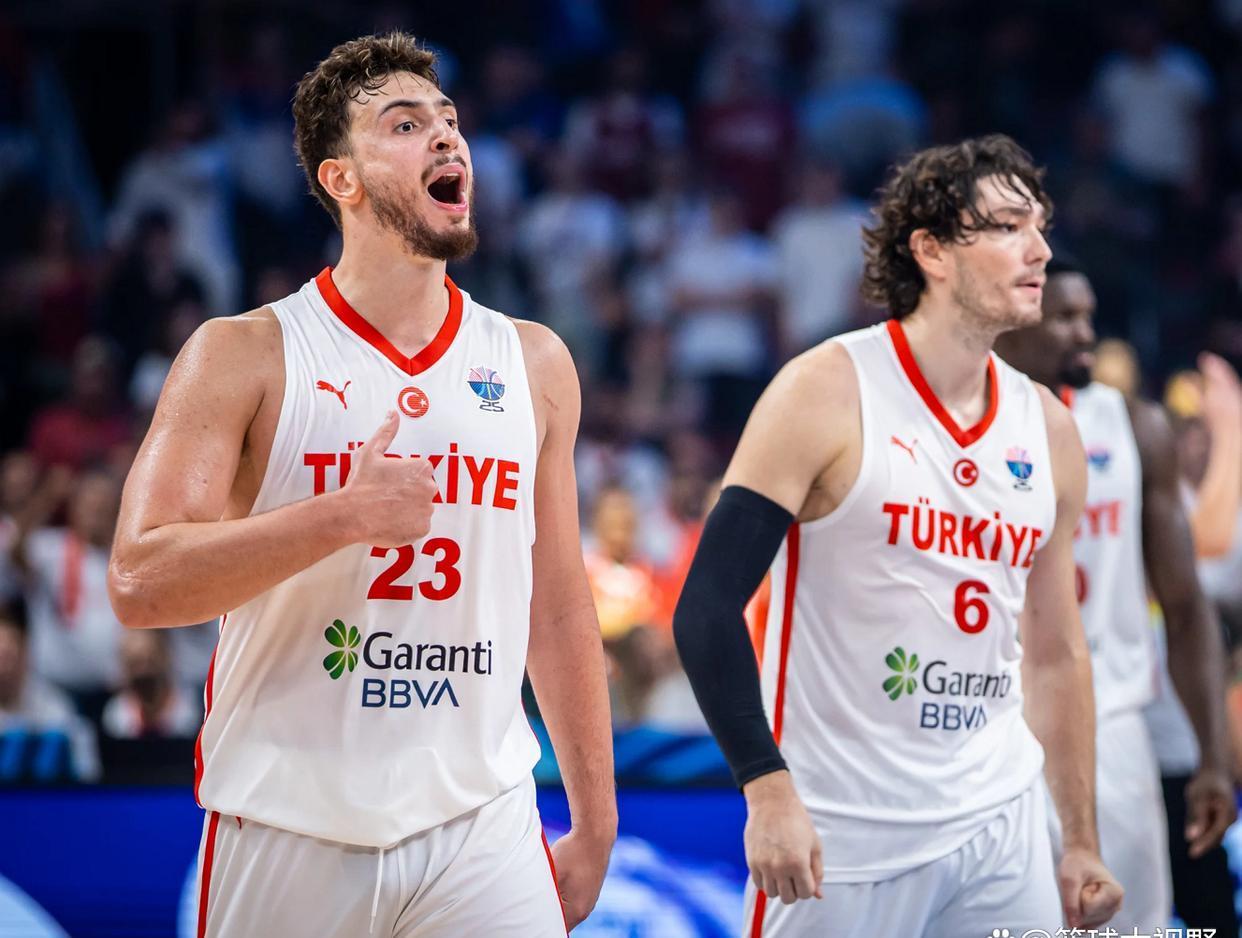 包含塞尔维亚男篮连续2届欧锦赛止步16强约基奇空砍33分8板的词条