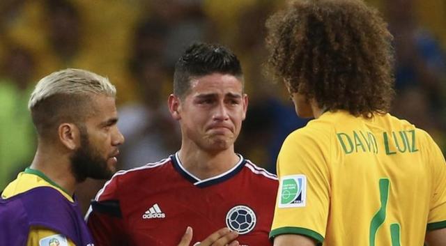 包含J罗荣膺南美世预赛助攻王送出7次助攻的词条