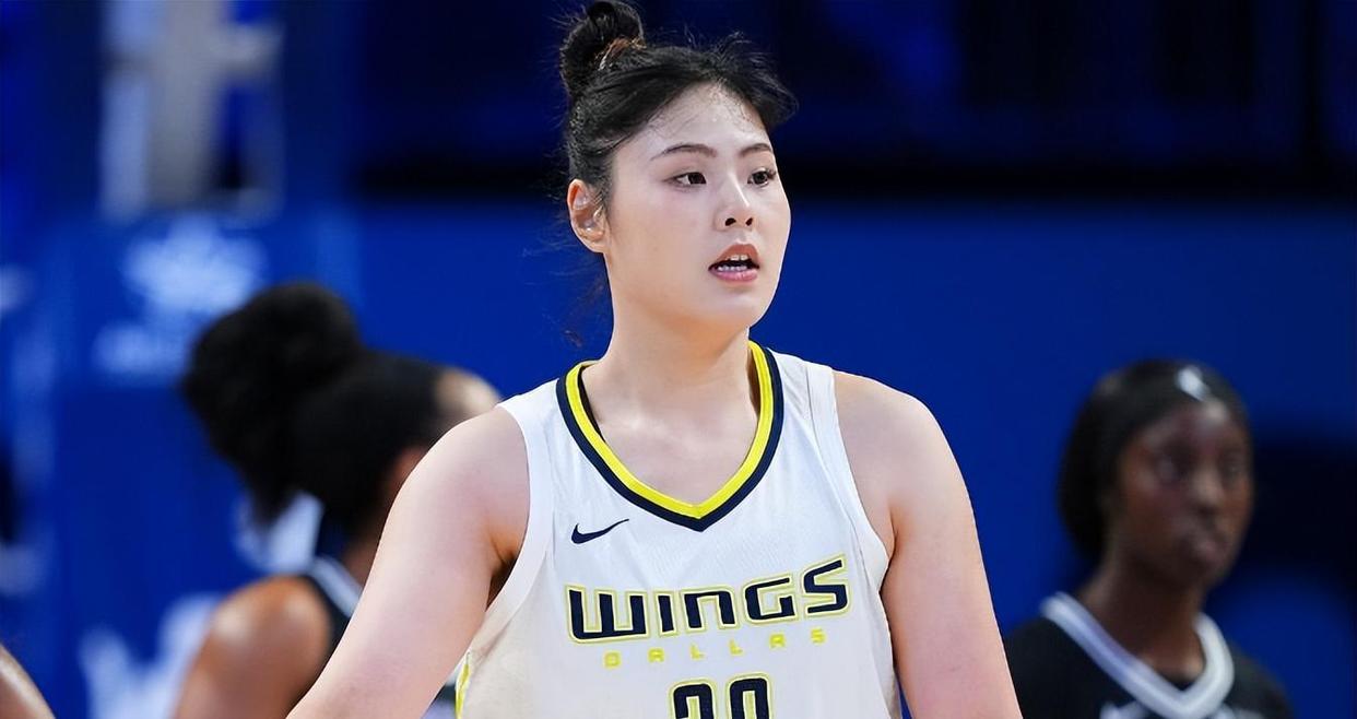 李月汝飞翼首秀出场时间创新高贡献2分2板2助的简单介绍