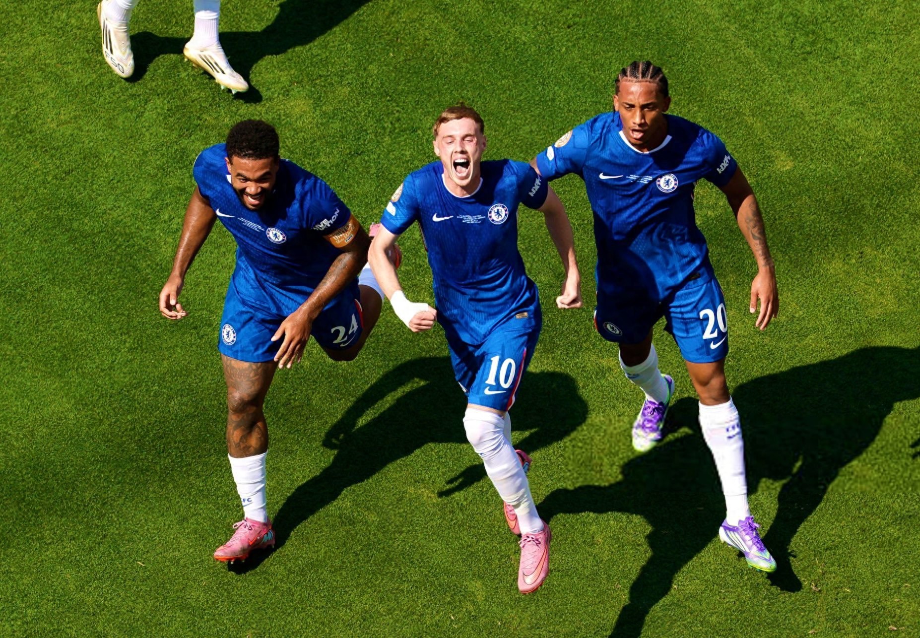 阿森西奥年薪1000万欧吓退费内巴切但确定的是他将离开巴黎的简单介绍