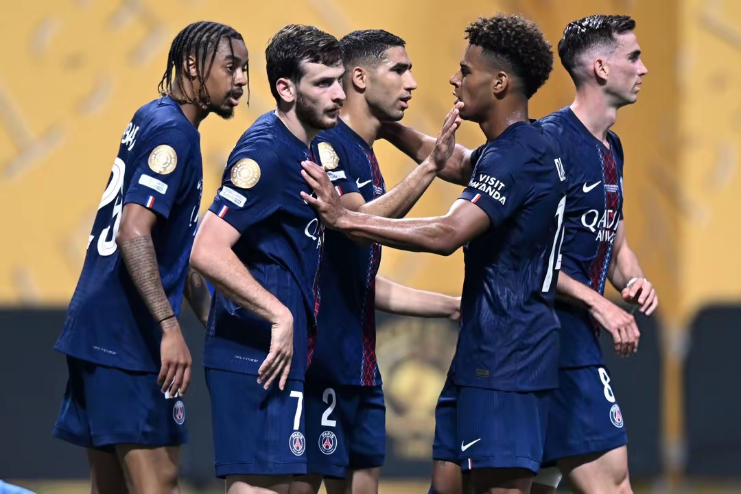 阿森西奥年薪1000万欧吓退费内巴切但确定的是他将离开巴黎的简单介绍