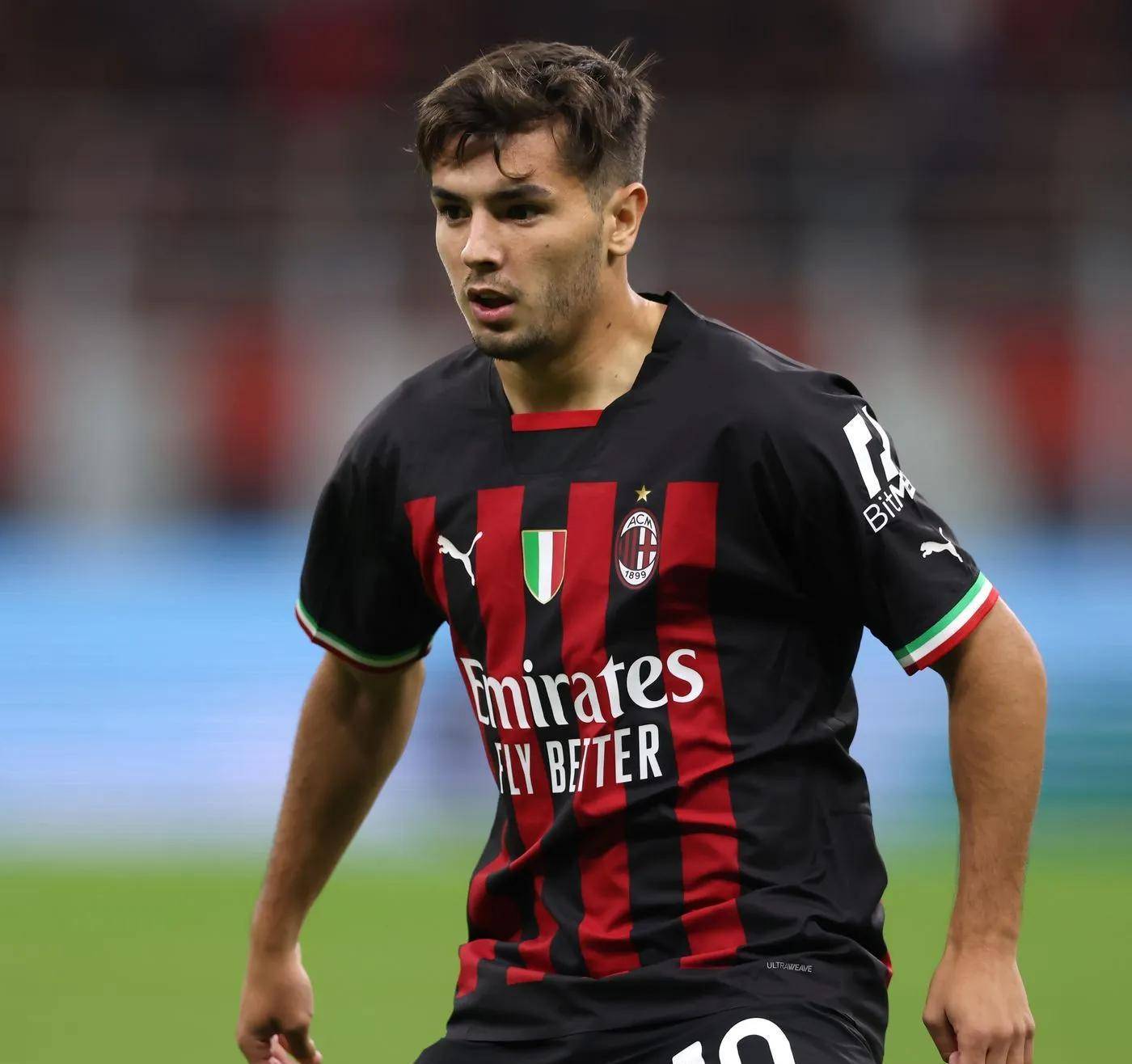 曝阿泰卡梅即将请求转会米兰米兰提高报价的简单介绍