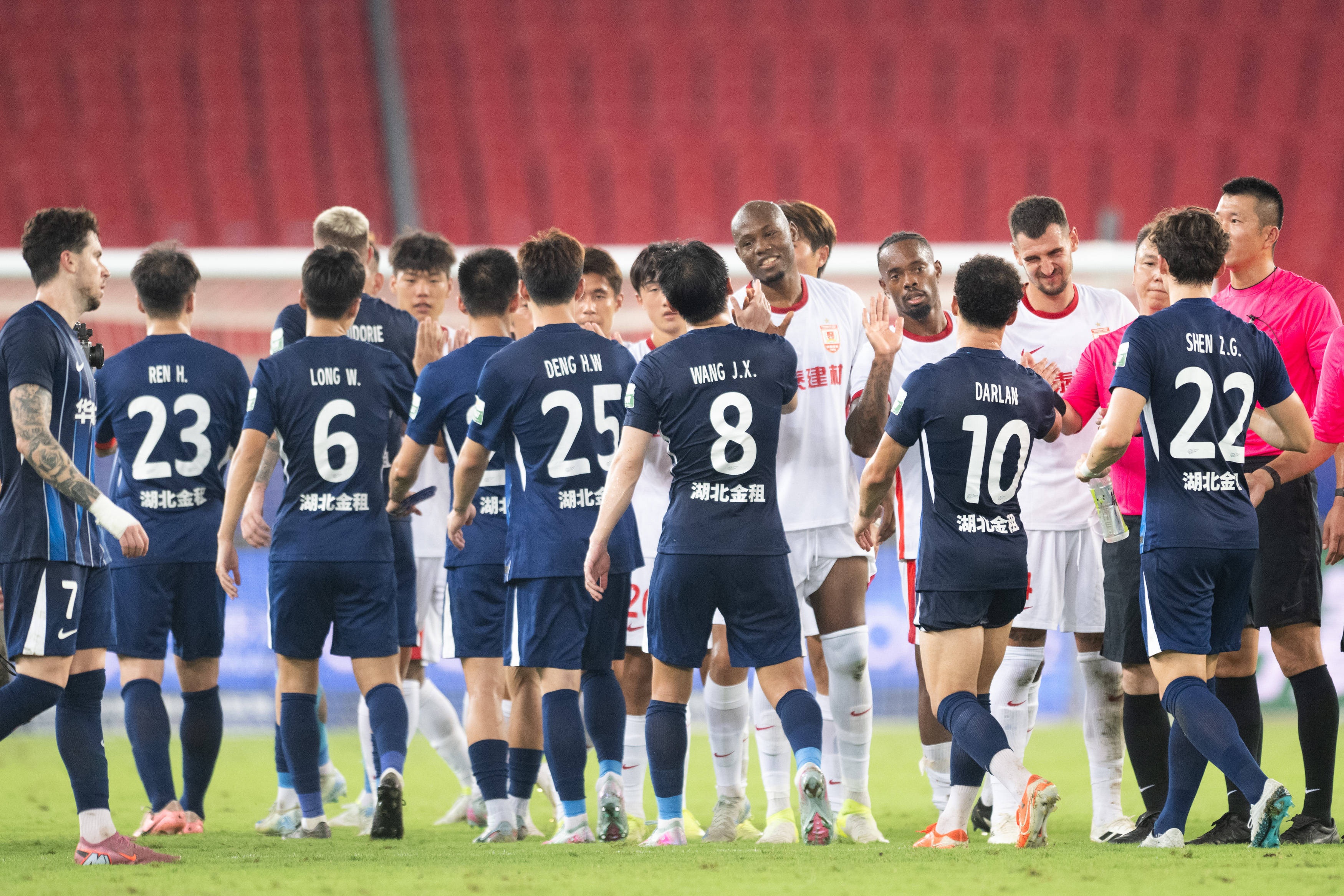 中超武汉三镇1-1青岛西海岸图多列破门段刘愚扳平的简单介绍