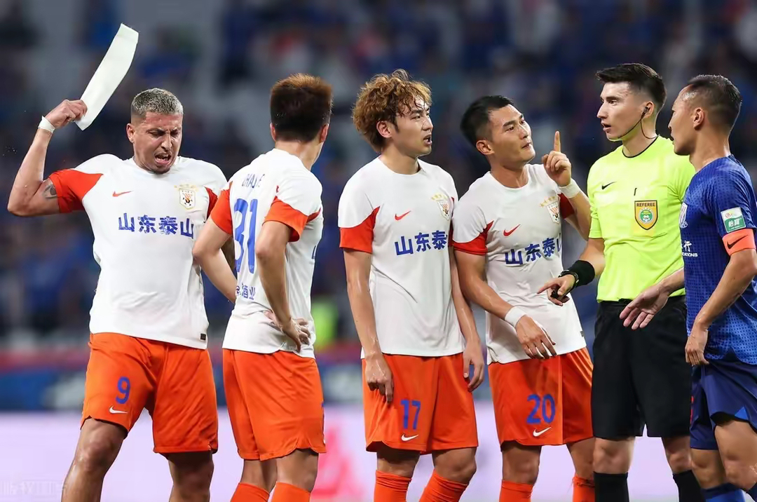 关于泰山队进入短暂假期间歇期后客战申花的信息  第2张