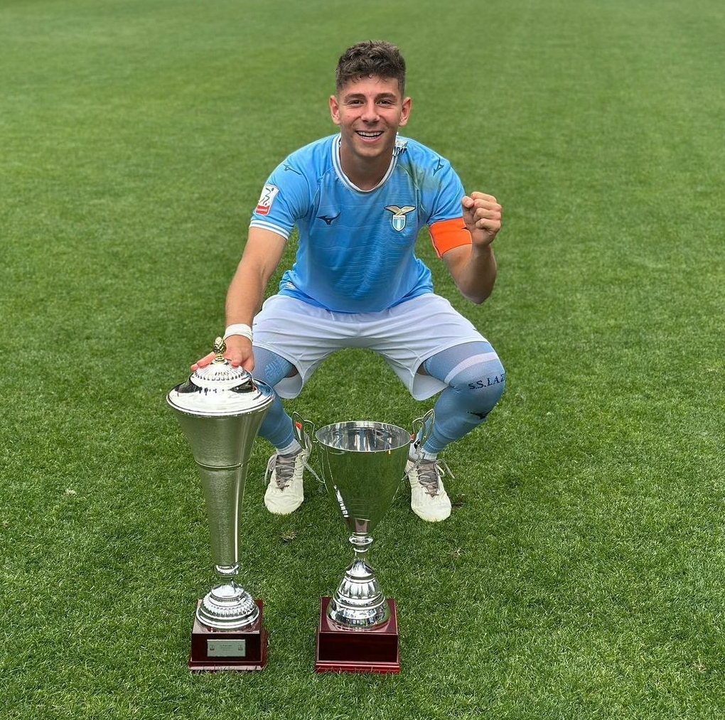 拉齐奥有意租借梅努球员在曼联缺少机会 第2张 拉齐奥有意租借梅努球员在曼联缺少机会 第2张