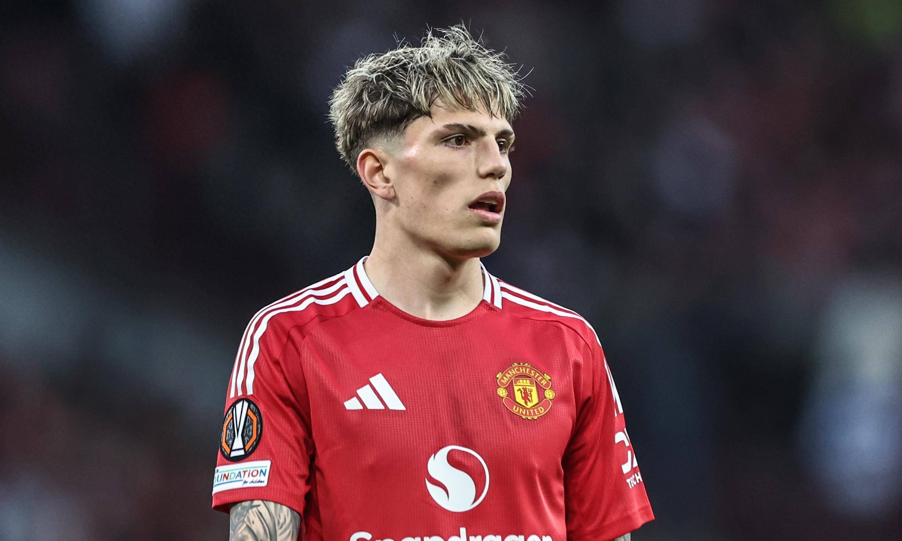 曼联与大马丁进行接触球队预计将调整门将位置的简单介绍